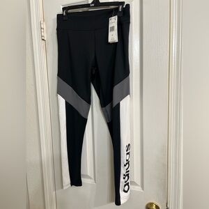 NWT Adidas  womens Aeroready Leggings in Black, Gray, and White